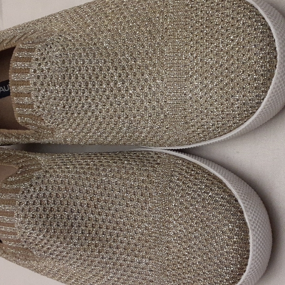 Nautica size 6.5 women's gold metallic slip on sneaker. - Picture 14 of 14